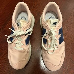 New Balance 237 Running Shoes Sz 8.5 in Pink Haze/Moon Shadow